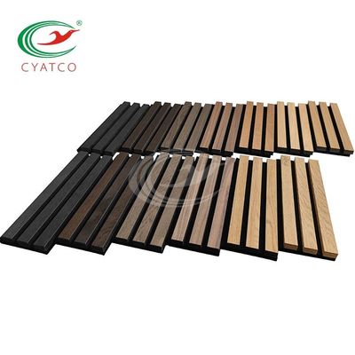 Assorbimento del suono Longevità Legno Parete a lastra soffitto lineare Facile da installare