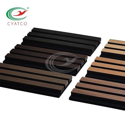 Il legno basso di manutenzione impiallaccia i pannelli di parete acustici per spazio commerciale